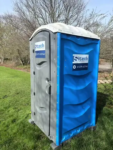Event planners: the toilets shouldn’t be the main character.  
Spotless setups for weddings, festivals + corporate days 
